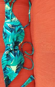 Target Xhilaration Medium NWOT Bikini Top